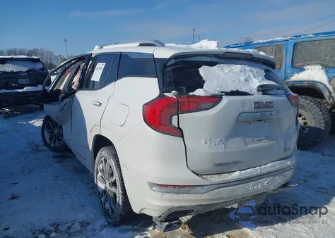 2019 GMC Terrain Denali z USA, uszkodzony, nr VIN 3GKALXEX4KL393067